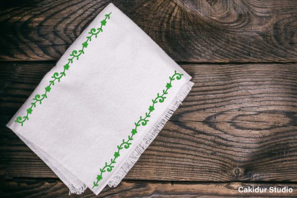 Green Flower Border: A Holiday Embroidery Review