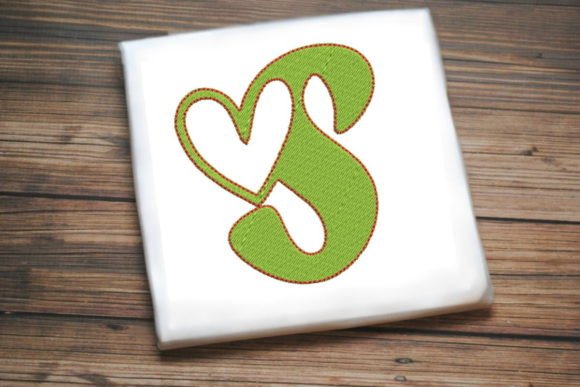 Review: Letter S with Beautiful Heart for Boutique Sweatshirts